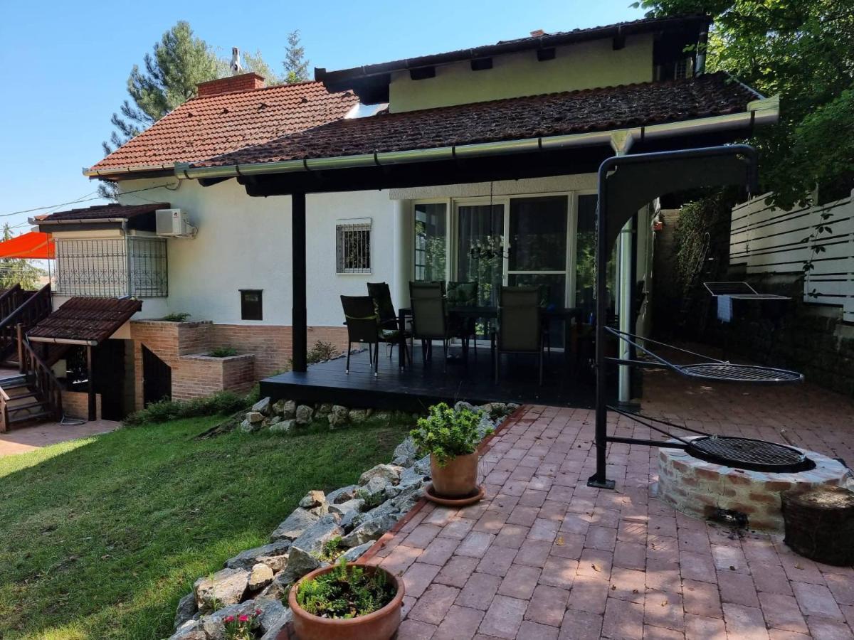 P10 Nyaralo Holiday home